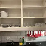 Bright, Modern Flat In Brixton